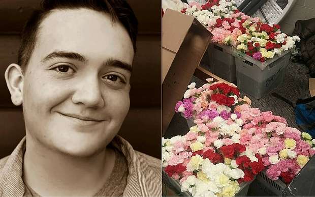 Teen buys 900 flowers and gives one to every girl in his school for Valentine`s Day